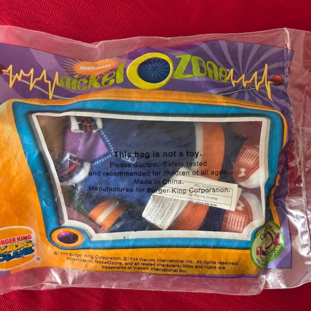 1998 NICKLEODEON, KIDS ZONE COLLECTIBLE, MINT IN THE PACKAGE!!!